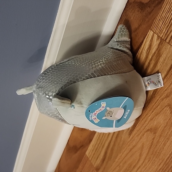 Arilla the Armadillo 7" - Picture 2 of 2